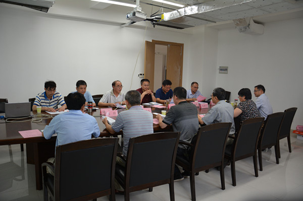 学校召开2018年新增本科专业专家论证会